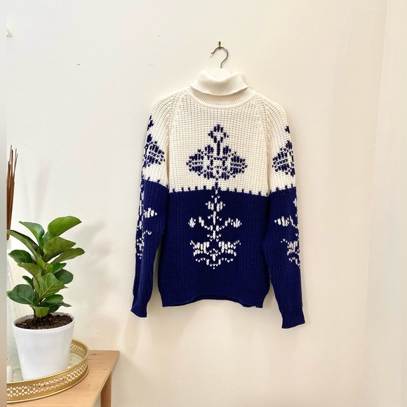Alexander’s Sweaters - VTG Alexander’s Blue + White Sweater (Size:L)